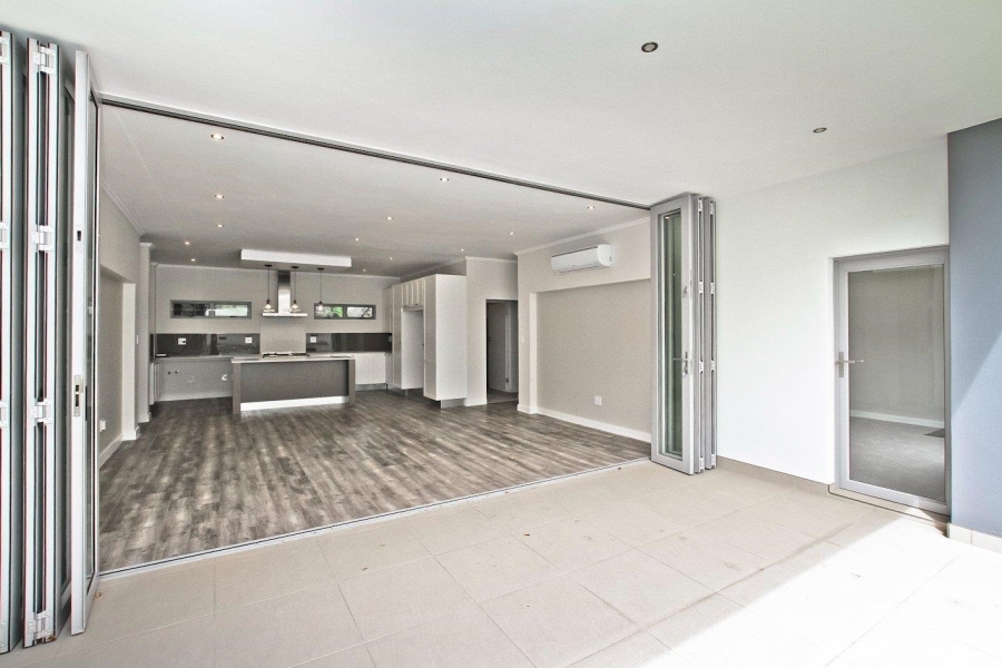 To Let 3 Bedroom Property for Rent in Melrose Gauteng