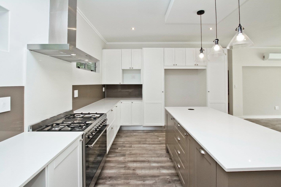 To Let 3 Bedroom Property for Rent in Melrose Gauteng