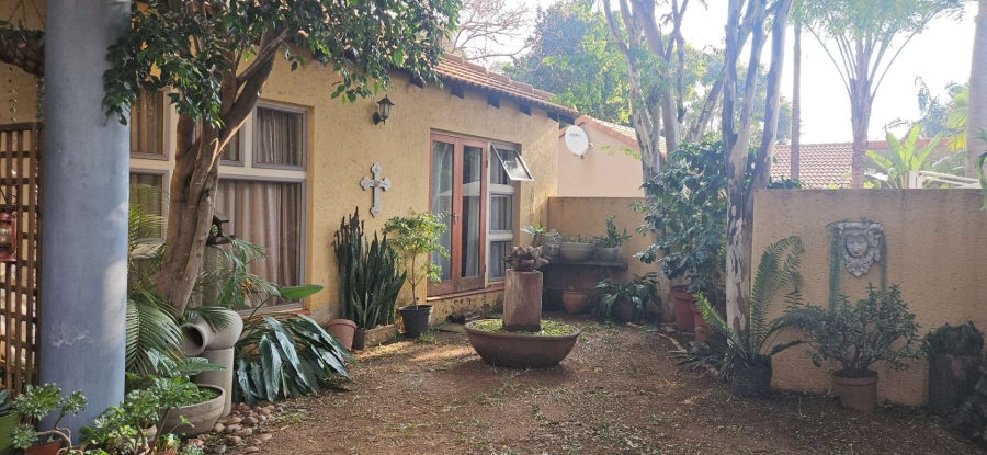 2 Bedroom Property for Sale in Wapadrand Gauteng