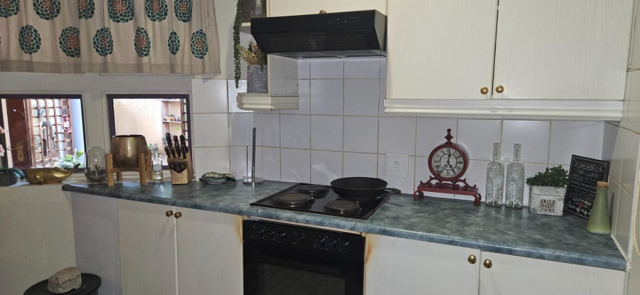 2 Bedroom Property for Sale in Wapadrand Gauteng