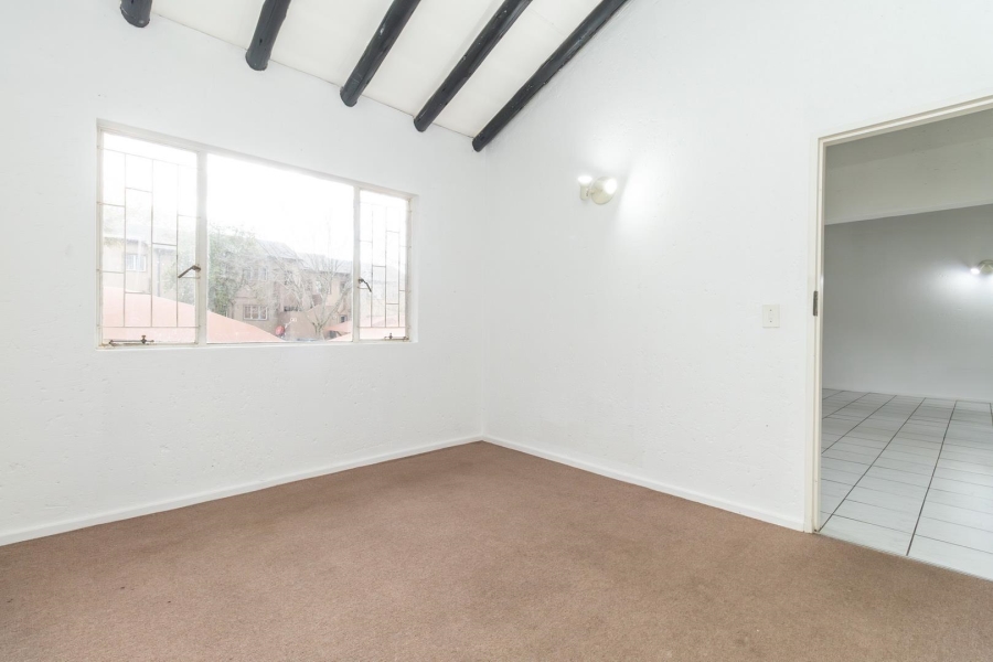 2 Bedroom Property for Sale in North Riding AH Gauteng