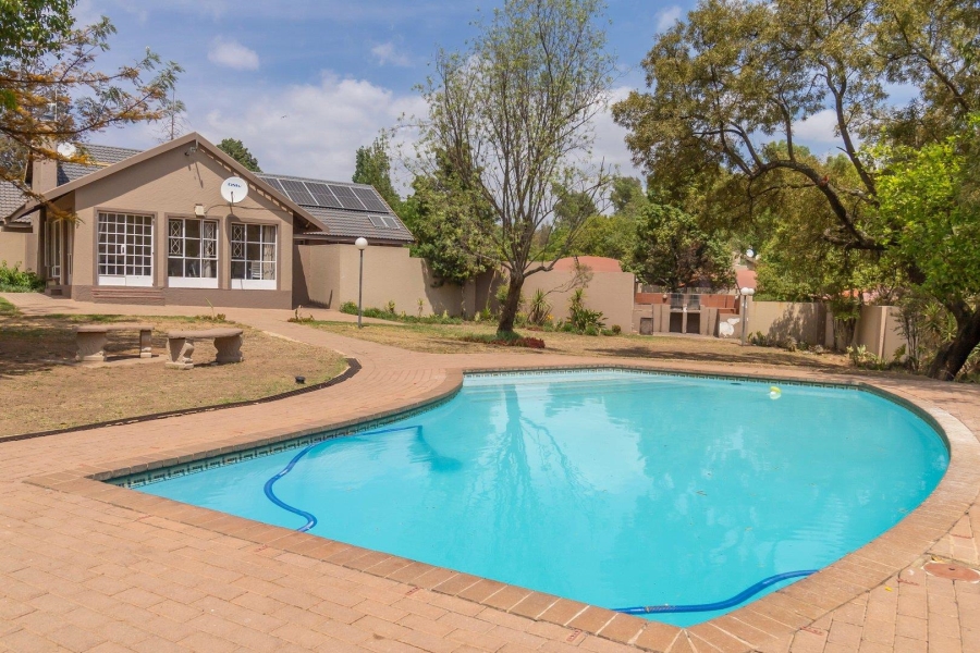 2 Bedroom Property for Sale in North Riding AH Gauteng