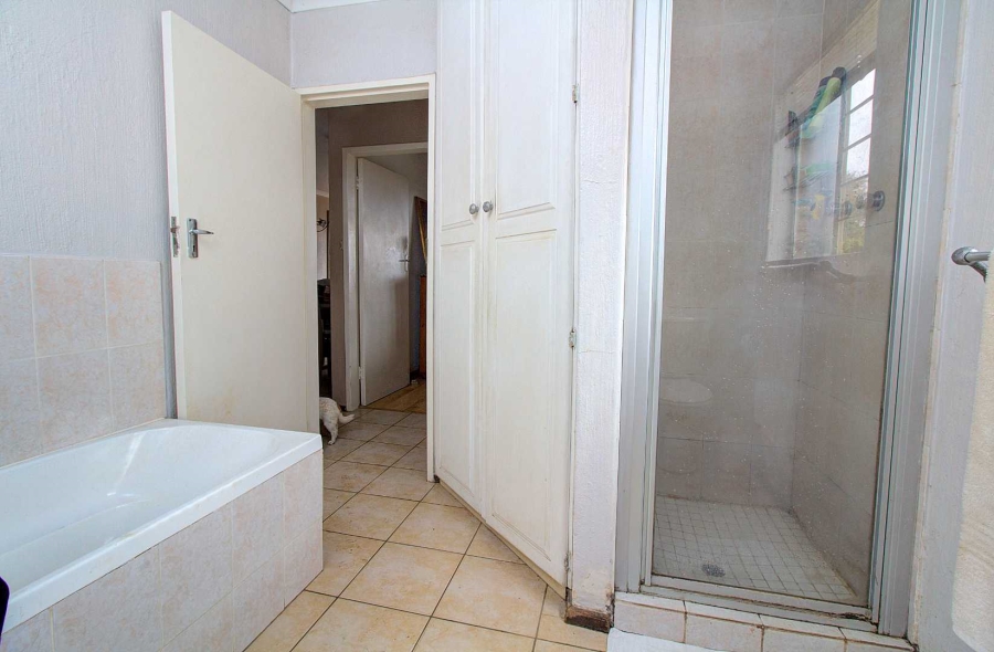 2 Bedroom Property for Sale in Wilgeheuwel Gauteng