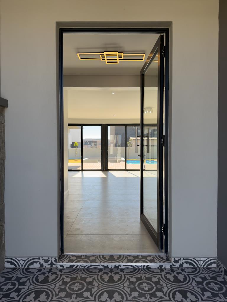5 Bedroom Property for Sale in Midstream Heights Gauteng