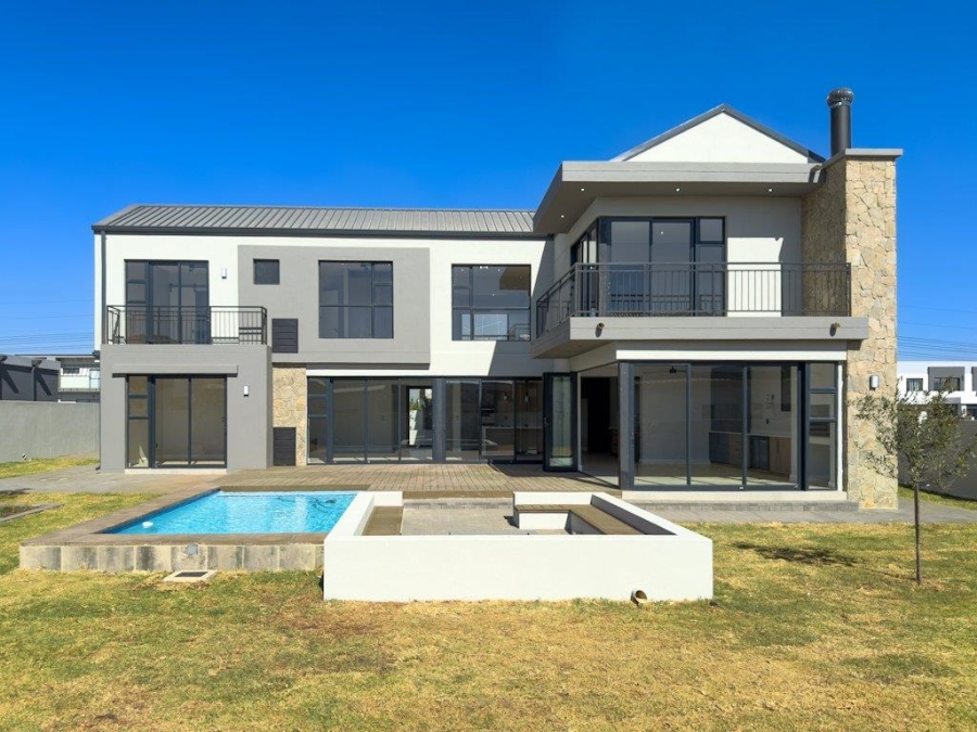 5 Bedroom Property for Sale in Midstream Heights Gauteng