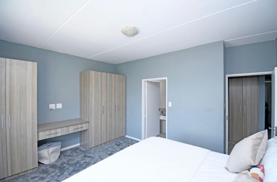 To Let 2 Bedroom Property for Rent in Blue Hills Gauteng