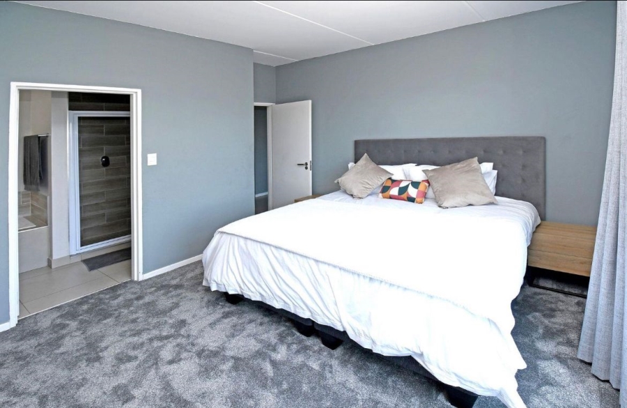 To Let 2 Bedroom Property for Rent in Blue Hills Gauteng