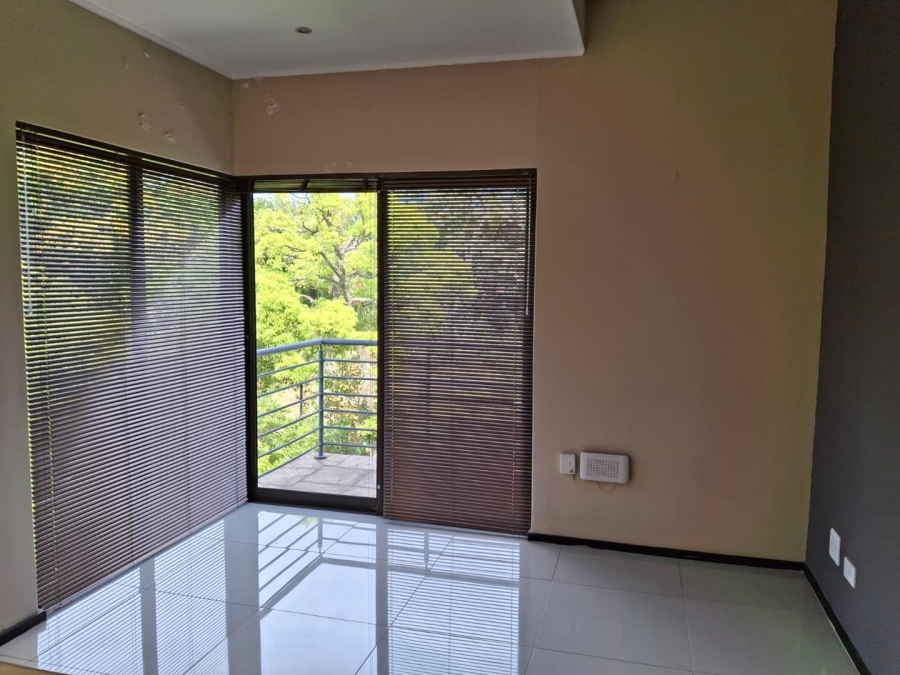 To Let 2 Bedroom Property for Rent in Melrose North Gauteng
