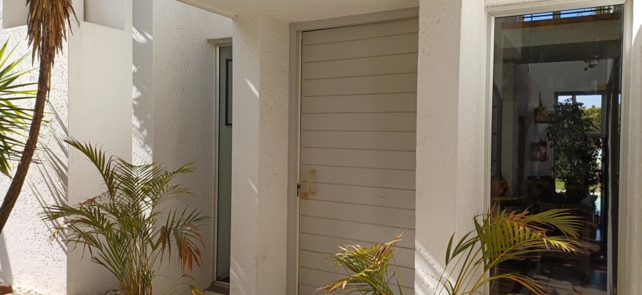 To Let 3 Bedroom Property for Rent in Melville Gauteng