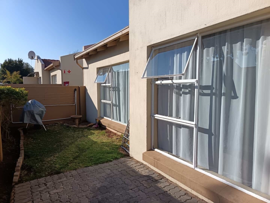 2 Bedroom Property for Sale in Meyersdal Gauteng