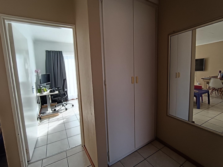 2 Bedroom Property for Sale in Meyersdal Gauteng