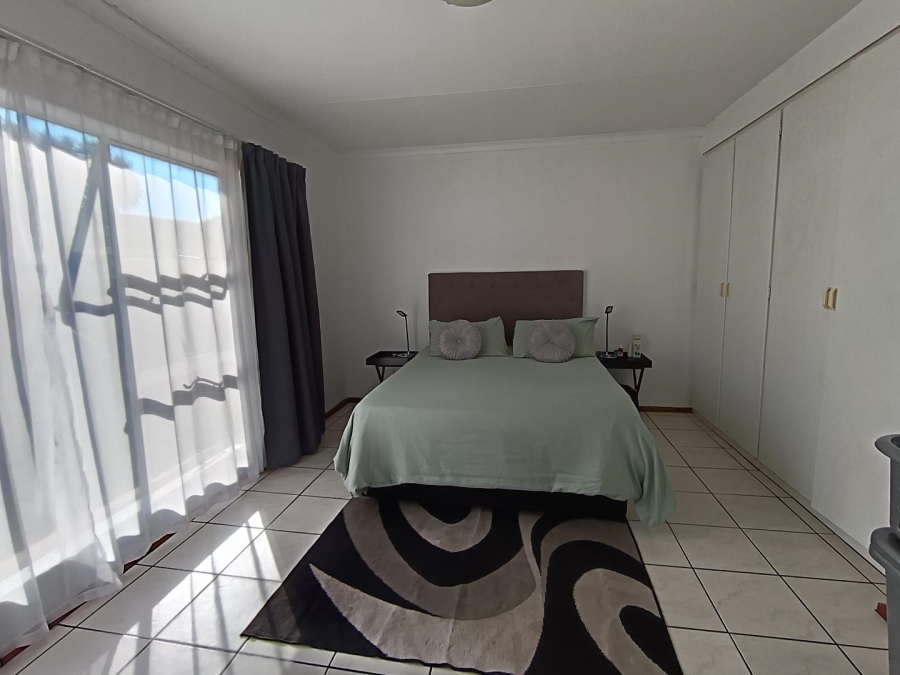 2 Bedroom Property for Sale in Meyersdal Gauteng