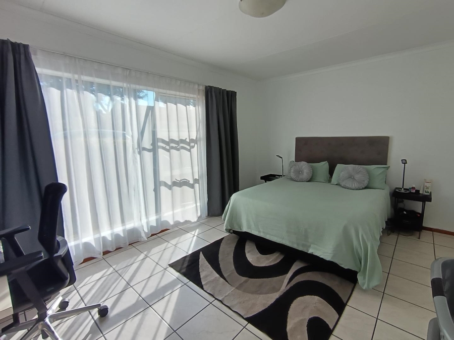 2 Bedroom Property for Sale in Meyersdal Gauteng