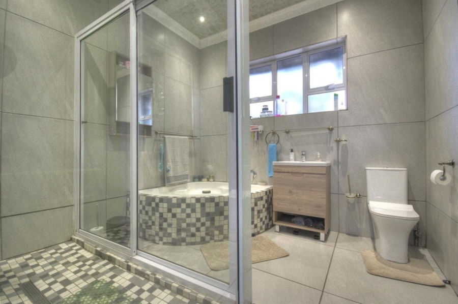 4 Bedroom Property for Sale in Brackendowns Gauteng