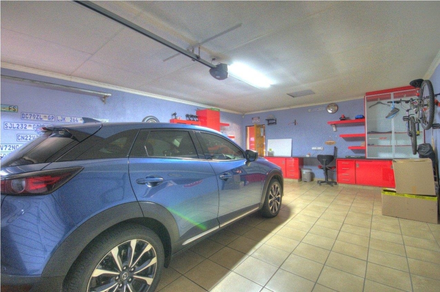 4 Bedroom Property for Sale in Brackendowns Gauteng
