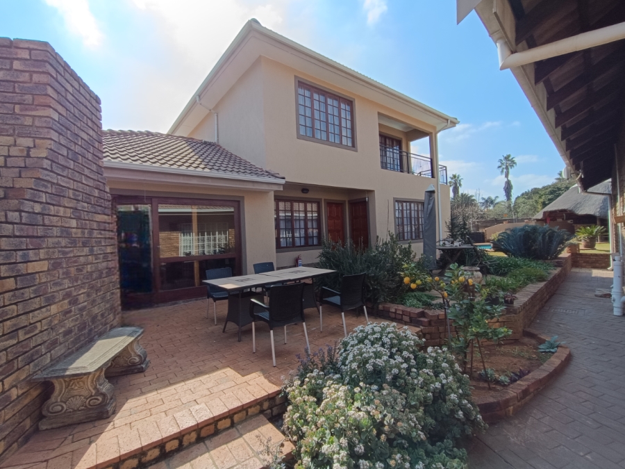 Commercial Property for Sale in Zwartkop Gauteng