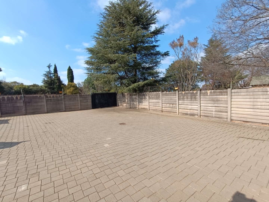 Commercial Property for Sale in Zwartkop Gauteng