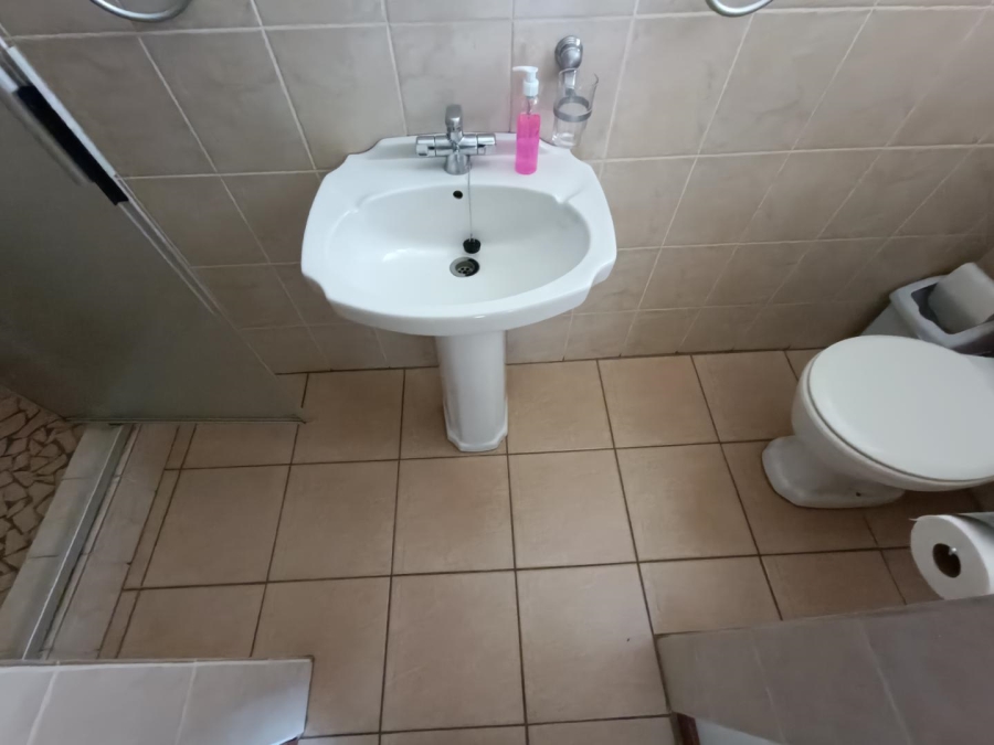 Commercial Property for Sale in Zwartkop Gauteng