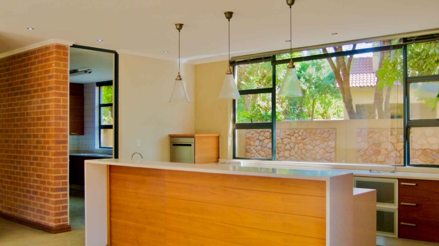 To Let 5 Bedroom Property for Rent in Olympus Country Estate Gauteng
