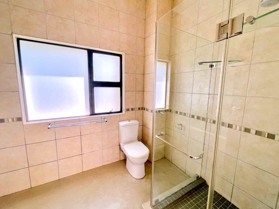 To Let 5 Bedroom Property for Rent in Olympus Country Estate Gauteng