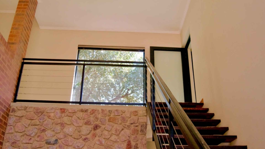 To Let 5 Bedroom Property for Rent in Olympus Country Estate Gauteng