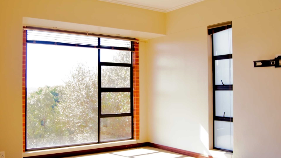 To Let 5 Bedroom Property for Rent in Olympus Country Estate Gauteng