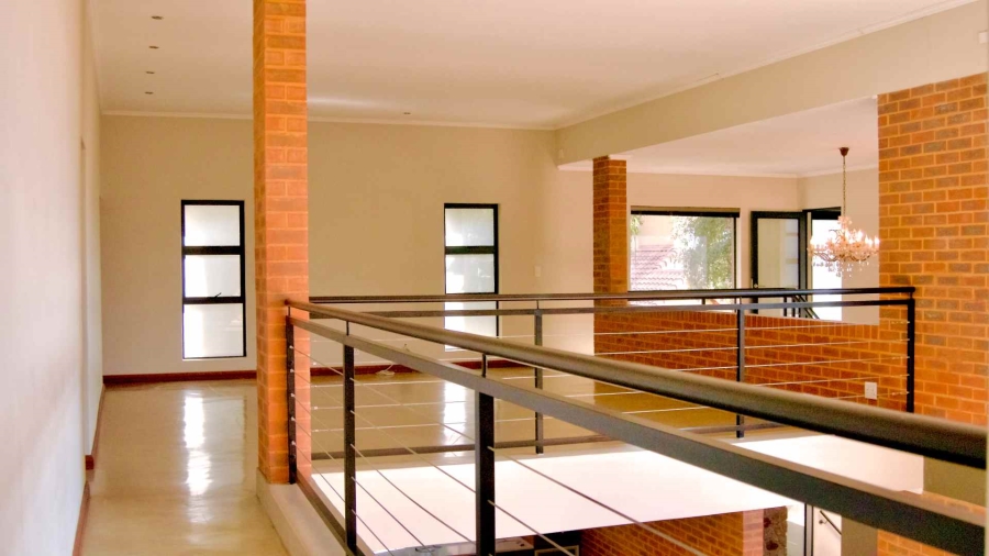 To Let 5 Bedroom Property for Rent in Olympus Country Estate Gauteng
