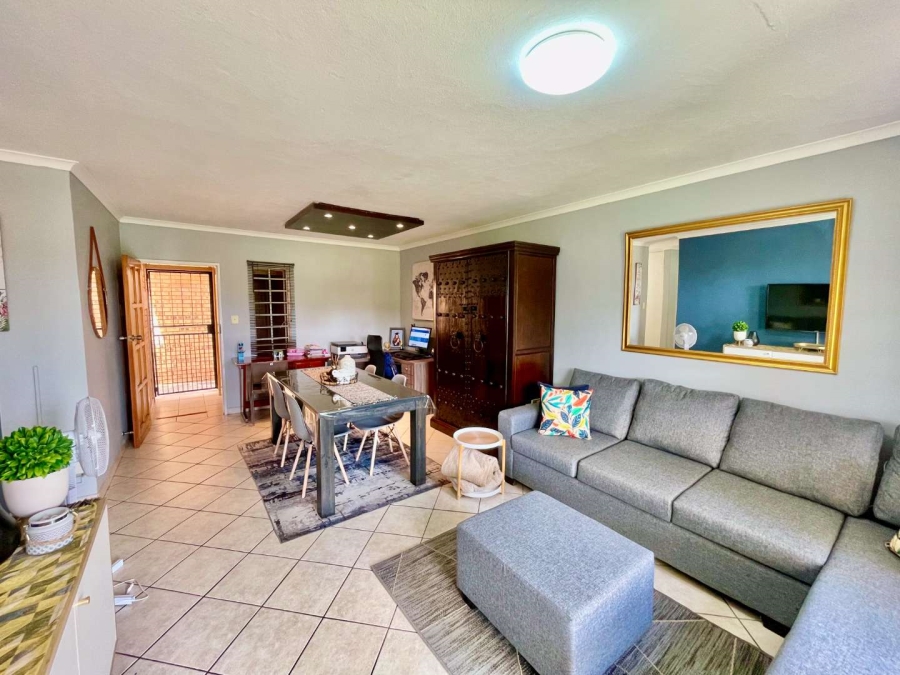 2 Bedroom Property for Sale in The Wilds Gauteng