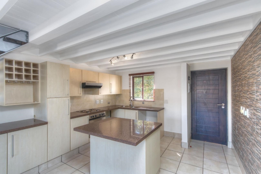 To Let 2 Bedroom Property for Rent in Douglasdale Gauteng