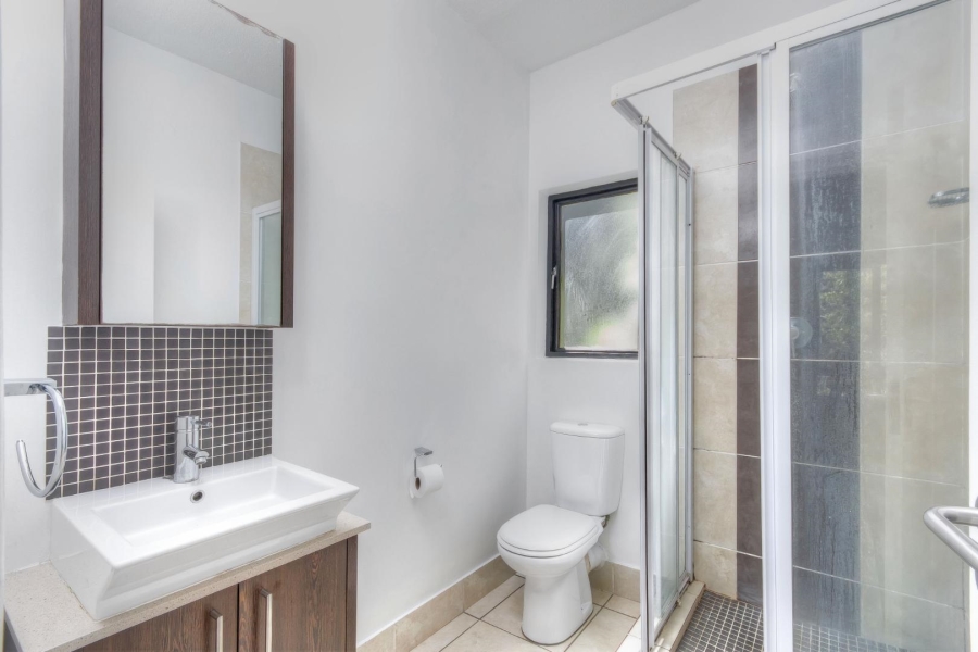 To Let 2 Bedroom Property for Rent in Douglasdale Gauteng