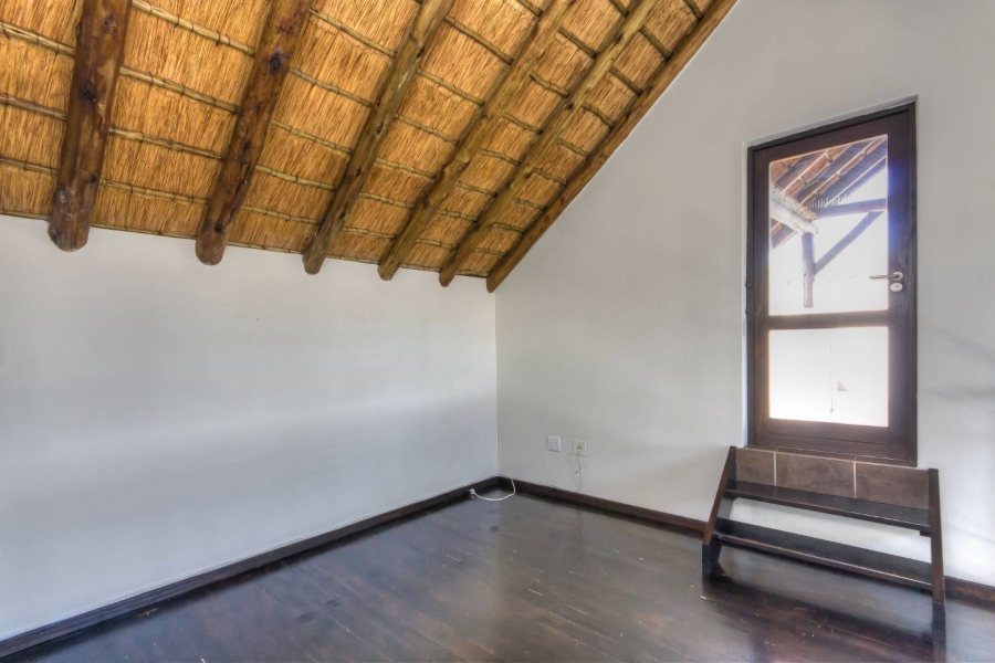 To Let 2 Bedroom Property for Rent in Douglasdale Gauteng