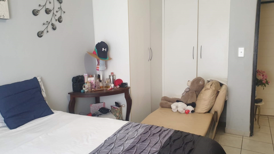 To Let 1 Bedroom Property for Rent in Jackal Creek Golf Estate Gauteng