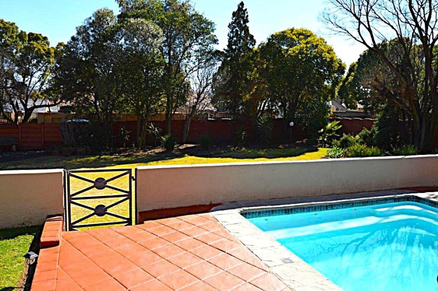 4 Bedroom Property for Sale in Brackendowns Gauteng