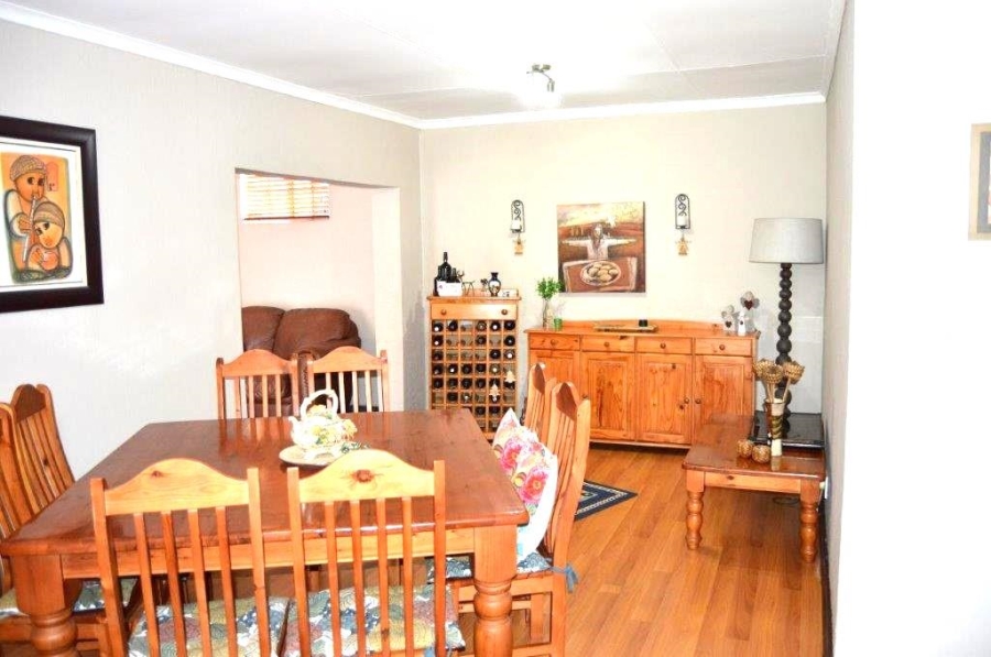 4 Bedroom Property for Sale in Brackendowns Gauteng