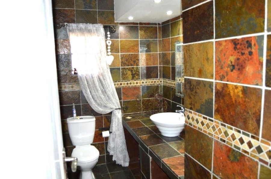 4 Bedroom Property for Sale in Brackendowns Gauteng