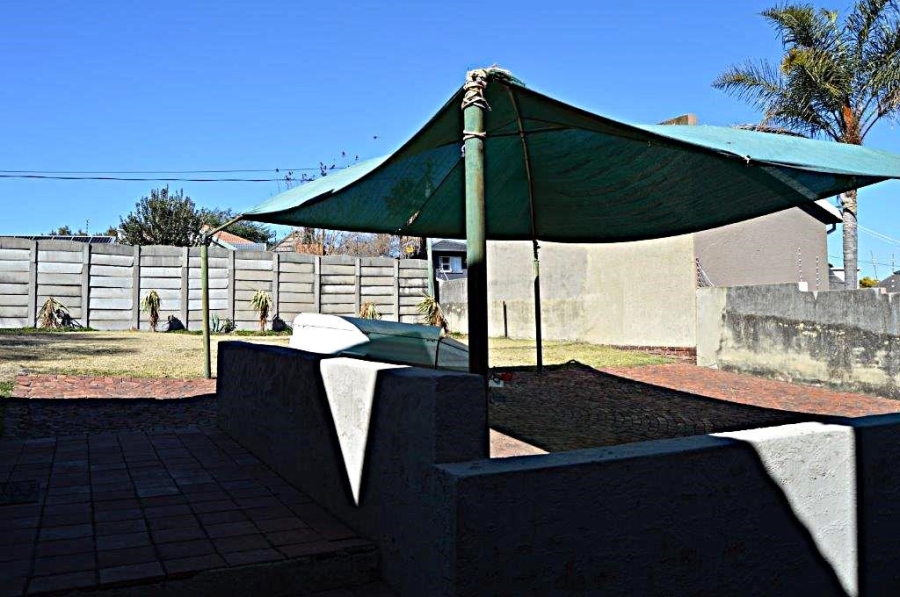 4 Bedroom Property for Sale in Brackendowns Gauteng