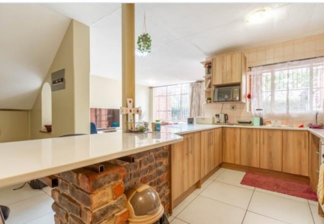4 Bedroom Property for Sale in La Montagne Gauteng
