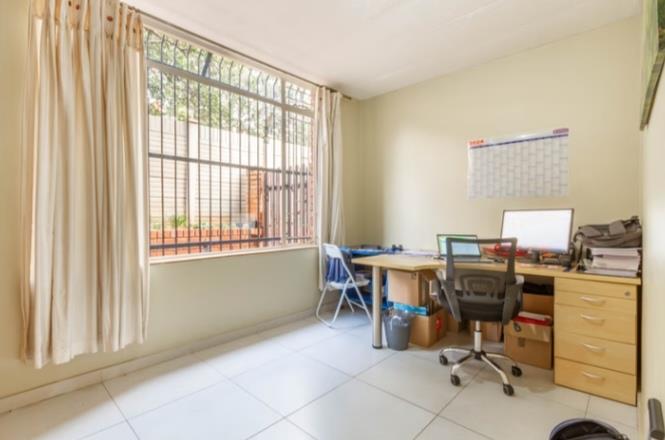 4 Bedroom Property for Sale in La Montagne Gauteng