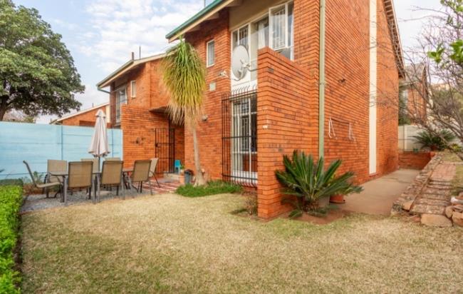 4 Bedroom Property for Sale in La Montagne Gauteng