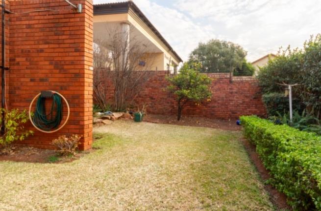 4 Bedroom Property for Sale in La Montagne Gauteng