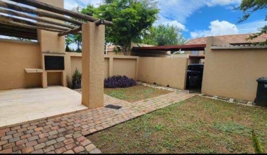2 Bedroom Property for Sale in Willow Park Manor Gauteng