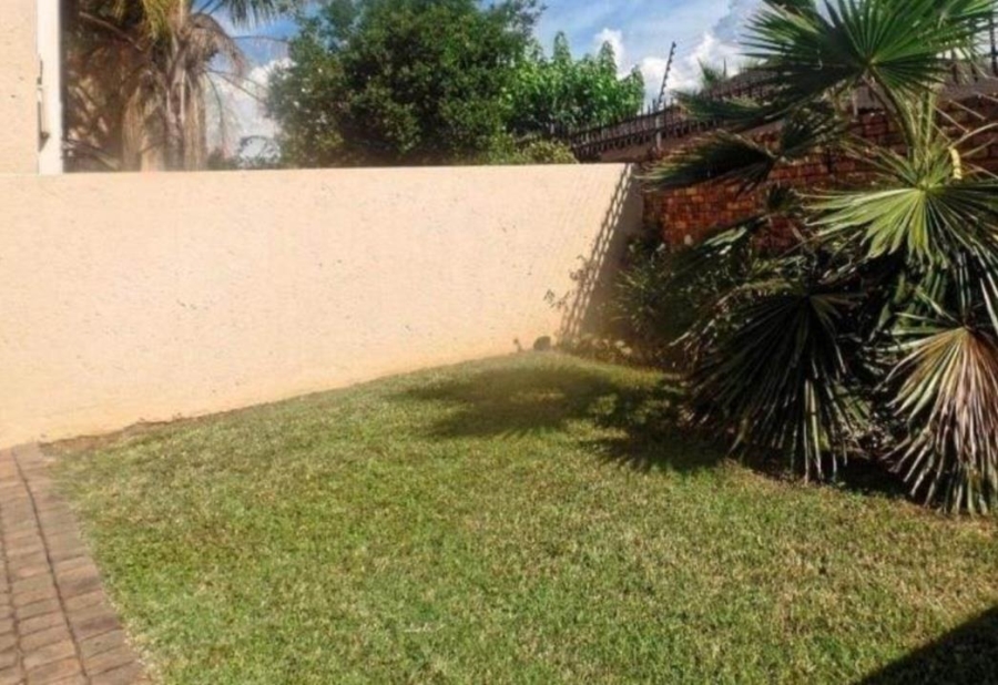 2 Bedroom Property for Sale in Willow Park Manor Gauteng