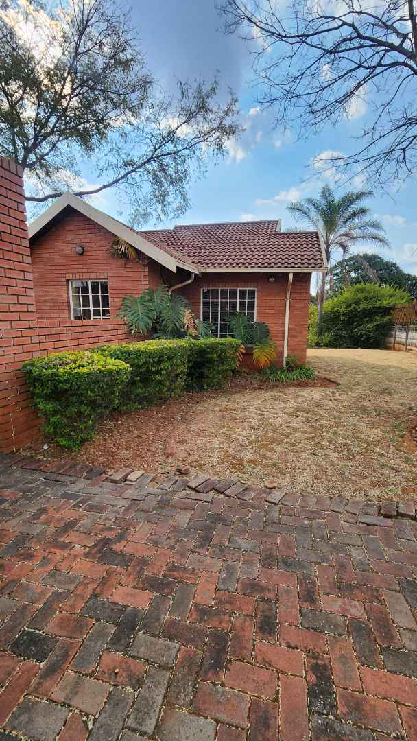 2 Bedroom Property for Sale in The Orchards Gauteng