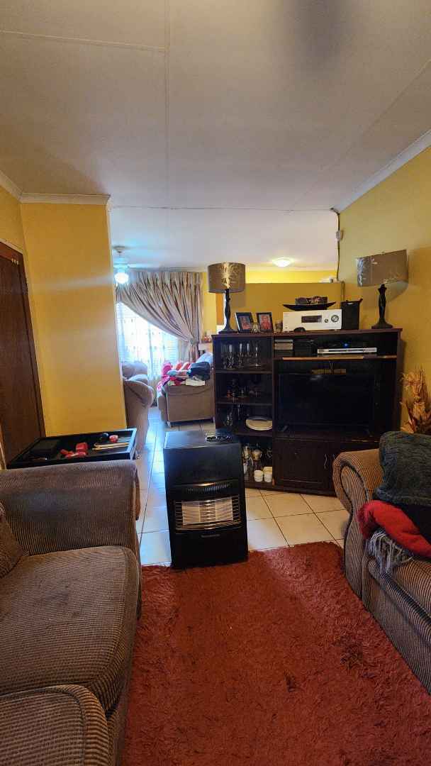 2 Bedroom Property for Sale in The Orchards Gauteng