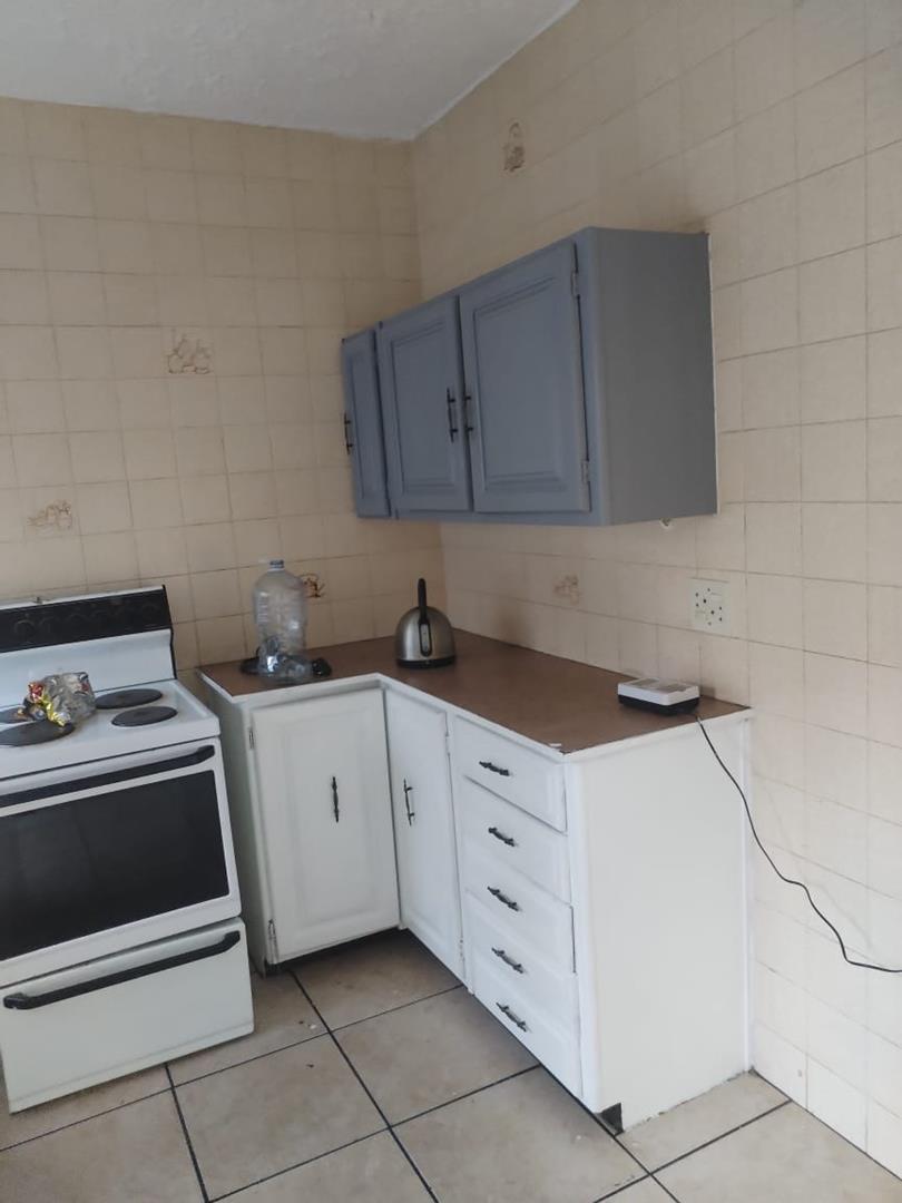 To Let 3 Bedroom Property for Rent in Clayville Gauteng