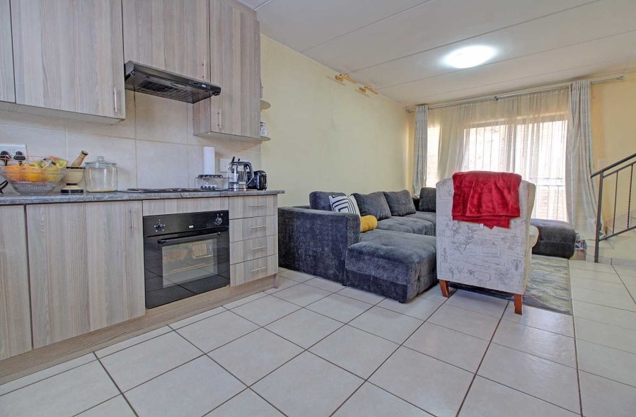 3 Bedroom Property for Sale in Wilgeheuwel Gauteng