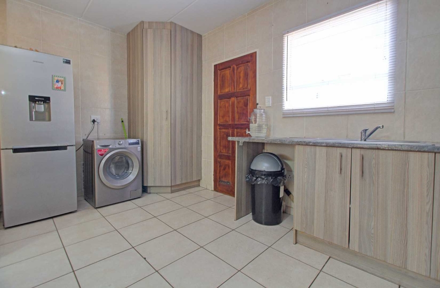 3 Bedroom Property for Sale in Wilgeheuwel Gauteng