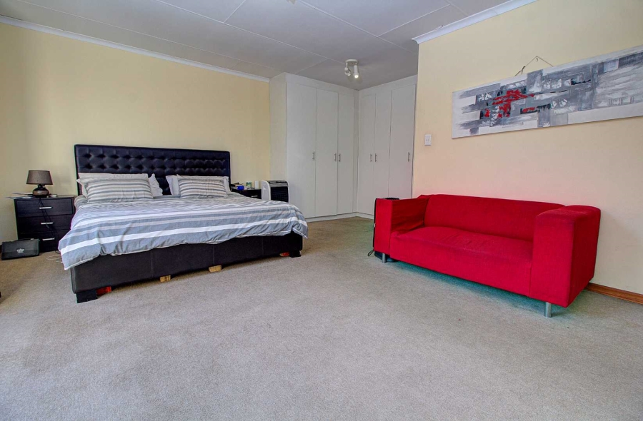 3 Bedroom Property for Sale in Wilgeheuwel Gauteng