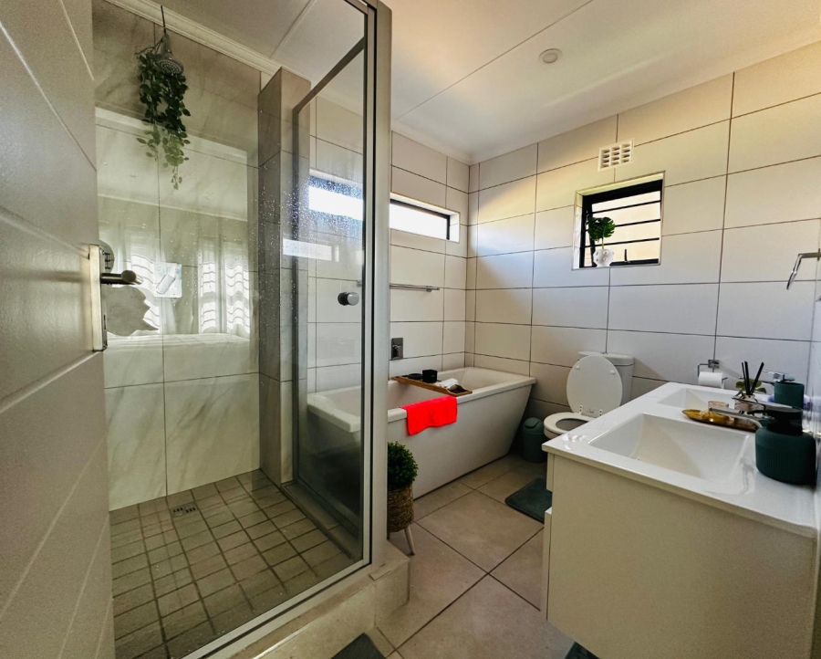 To Let 3 Bedroom Property for Rent in Nietgedacht Gauteng
