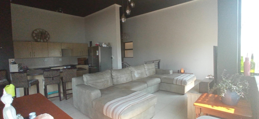 To Let 2 Bedroom Property for Rent in North Riding Gauteng